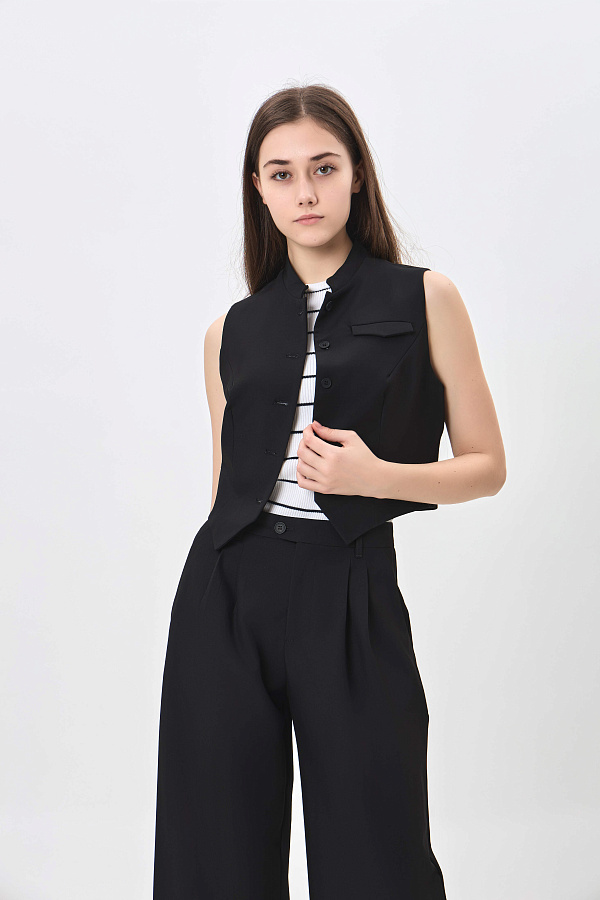 Женская жилетка